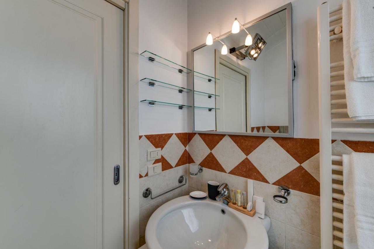 Sweett - Sempione Apartment Milan Luaran gambar